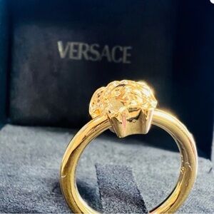 Versace Gold Iconic Medussa Ring Size 7.5 Authentic New With Box